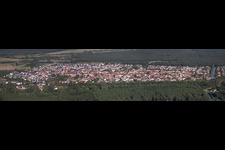 Vue aérienne de Panorama à le quartier Neudorf in Graben-Neudorf dans le département Bade-Wurtemberg, Allemagne