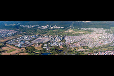 Vue aérienne de Panorama - Vue en perspective de la ville en bordure de l'Odenwald à Leimen dans le département Bade-Wurtemberg, Allemagne