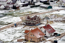 Nouvelle zone de développement NE en hiver avec de la neige à le quartier Schaidt in Wörth am Rhein dans le département Rhénanie-Palatinat, Allemagne d'en haut