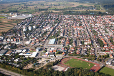 Photographie aérienne de Vue des rues et des maisons dans les quartiers résidentiels à Ketsch dans le département Bade-Wurtemberg, Allemagne
