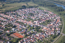 Quartier Rheinhausen in Oberhausen-Rheinhausen dans le département Bade-Wurtemberg, Allemagne hors des airs
