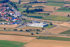 Vue aérienne de Zone industrielle du Nord, nouveau bâtiment DBK à Rülzheim dans le département Rhénanie-Palatinat, Allemagne