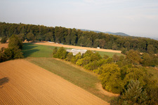 Vue aérienne de Balise radio KRH VOR Karlsruhe à le quartier Wöschbach in Pfinztal dans le département Bade-Wurtemberg, Allemagne