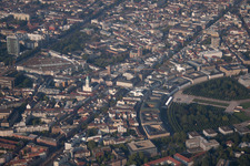 Enregistrement par drone de Quartier Innenstadt-West in Karlsruhe dans le département Bade-Wurtemberg, Allemagne