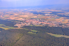 Vue oblique de Vue d'ensemble de la ville depuis le sud-est à Kandel dans le département Rhénanie-Palatinat, Allemagne