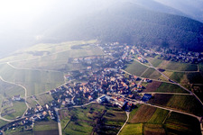 Quartier Gleiszellen in Gleiszellen-Gleishorbach dans le département Rhénanie-Palatinat, Allemagne depuis l'avion