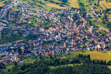 Vue aérienne de Vue du village depuis l'est à le quartier Altheim in Horb am Neckar dans le département Bade-Wurtemberg, Allemagne