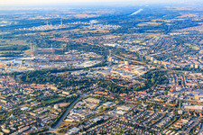 Vue aérienne de B36 et ports rhénans de Karlsruhe à le quartier Grünwinkel in Karlsruhe dans le département Bade-Wurtemberg, Allemagne