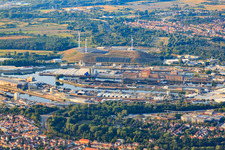 Vue aérienne de Ports rhénans de Karlsruhe depuis le sud à le quartier Mühlburg in Karlsruhe dans le département Bade-Wurtemberg, Allemagne