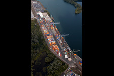 Vue aérienne de Terminal à conteneurs dans le port à conteneurs du port intérieur Rheinhafen Wörth à le quartier Maximiliansau in Wörth am Rhein dans le département Rhénanie-Palatinat, Allemagne