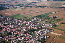 Schwindratzheim dans le département Bas Rhin, France vu d'un drone