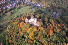 Château de Berwartstein à Erlenbach bei Dahn dans le département Rhénanie-Palatinat, Allemagne d'en haut