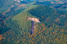 Vue aérienne de Rotzenfelsen à le quartier Gossersweiler in Gossersweiler-Stein dans le département Rhénanie-Palatinat, Allemagne