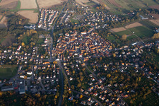 Wœrth dans le département Bas Rhin, France vu d'un drone