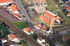 Vue aérienne de Salle des fêtes du sud-ouest à Jockgrim dans le département Rhénanie-Palatinat, Allemagne