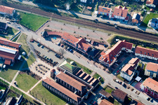 Vue aérienne de Salle des fêtes vue de l'est à Jockgrim dans le département Rhénanie-Palatinat, Allemagne