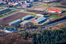 Service d'entretien des routes à Kandel dans le département Rhénanie-Palatinat, Allemagne d'en haut