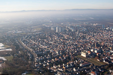 Quartier Oggersheim in Ludwigshafen am Rhein dans le département Rhénanie-Palatinat, Allemagne hors des airs