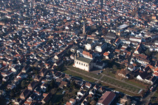 Quartier Oggersheim in Ludwigshafen am Rhein dans le département Rhénanie-Palatinat, Allemagne depuis l'avion
