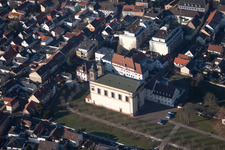 Vue d'oiseau de Quartier Oggersheim in Ludwigshafen am Rhein dans le département Rhénanie-Palatinat, Allemagne
