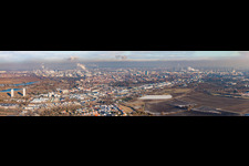 Vue aérienne de Panorama à le quartier Friesenheim in Ludwigshafen am Rhein dans le département Rhénanie-Palatinat, Allemagne