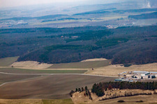 Vue aérienne de Ancien aérodrome agricole Westhausen info en vue à Westhausen dans le département Thuringe, Allemagne