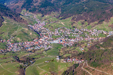 Vue aérienne de De l'ouest à le quartier Untertal in Bühlertal dans le département Bade-Wurtemberg, Allemagne