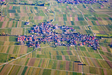 Vue aérienne de Du nord à Hainfeld dans le département Rhénanie-Palatinat, Allemagne