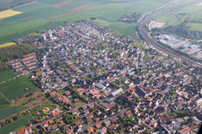 Vue aérienne de Rottendorf dans le département Bavière, Allemagne