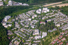 Vue aérienne de Zones résidentielles de banlieue et de périphérie à Überlingen dans le département Bade-Wurtemberg, Allemagne