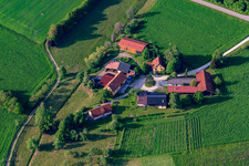Vue aérienne de Freiheithof avec Ludwig Blacksmith à le quartier Rast in Sauldorf dans le département Bade-Wurtemberg, Allemagne