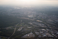 Quartier Oststadt in Karlsruhe dans le département Bade-Wurtemberg, Allemagne vu d'un drone
