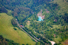 Vue aérienne de Lac Bleu à le quartier Rübeland in Oberharz am Brocken dans le département Saxe-Anhalt, Allemagne