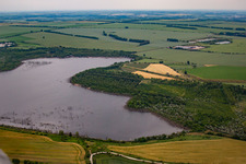 Vue aérienne de Frose, parc de loisirs du Seeland à le quartier Neu Königsaue in Aschersleben dans le département Saxe-Anhalt, Allemagne