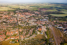 Vue aérienne de De l'est à Halberstadt dans le département Saxe-Anhalt, Allemagne