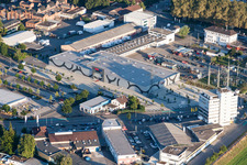 Vue aérienne de Centre commercial Camping et Loisirs Kuhn GmbH dans le quartier de Waltersweier à Offenburg dans le département Bade-Wurtemberg, Allemagne