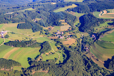 Vue aérienne de Oberrauchenhof à le quartier Bleibach in Gutach im Breisgau dans le département Bade-Wurtemberg, Allemagne