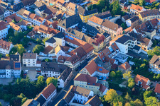 Vue aérienne de Rue principale x Rue du Marché à Germersheim dans le département Rhénanie-Palatinat, Allemagne