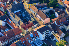 Vue aérienne de Rue principale x Rue du Marché à Germersheim dans le département Rhénanie-Palatinat, Allemagne