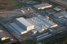 Vue aérienne de Zone industrielle d'Oberwald à Wörth am Rhein dans le département Rhénanie-Palatinat, Allemagne