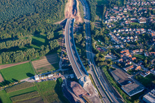 Vue aérienne de Mütschelbach, chantier de l'A8 à le quartier Nöttingen in Remchingen dans le département Bade-Wurtemberg, Allemagne