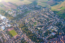 Vue aérienne de Quartier Stein in Königsbach-Stein dans le département Bade-Wurtemberg, Allemagne