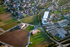 Vue aérienne de Service d'incendie volontaire à le quartier Wilferdingen in Remchingen dans le département Bade-Wurtemberg, Allemagne