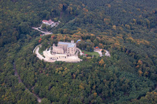 Château de Hambach à le quartier Diedesfeld in Neustadt an der Weinstraße dans le département Rhénanie-Palatinat, Allemagne vue du ciel