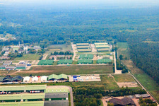 Enregistrement par drone de DeCA CDC et DLA Germersheim, dépôt de l'armée américaine à Lingenfeld dans le département Rhénanie-Palatinat, Allemagne