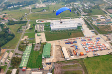 DeCA CDC et DLA Germersheim, dépôt de l'armée américaine à Lingenfeld dans le département Rhénanie-Palatinat, Allemagne vu d'un drone