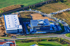Nouveau bâtiment d'ITK Engineering GmbH à Rülzheim dans le département Rhénanie-Palatinat, Allemagne vue d'en haut