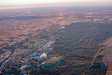 Vue d'oiseau de Quartier Herxheim in Herxheim bei Landau dans le département Rhénanie-Palatinat, Allemagne