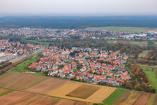 Vue aérienne de Rue Robert Koch à Bellheim dans le département Rhénanie-Palatinat, Allemagne