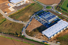 Enregistrement par drone de Nouveau bâtiment d'ITK Engineering GmbH à Rülzheim dans le département Rhénanie-Palatinat, Allemagne